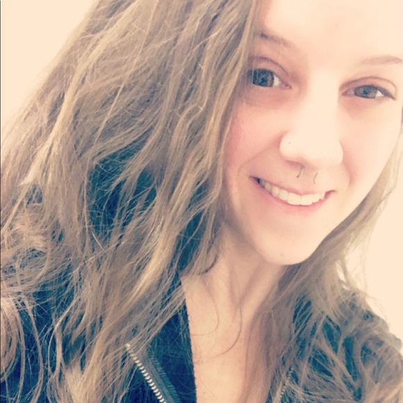 Meet your Posher, Rachael - Picture 1 of 1